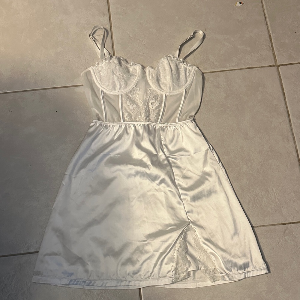 Princess Polly Elegant White Lace Chemise Dress Small